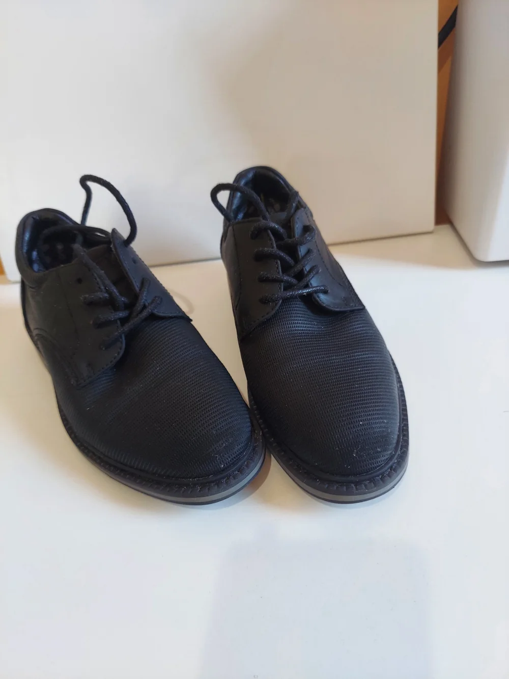 Men's Black Textured Derby Shoes